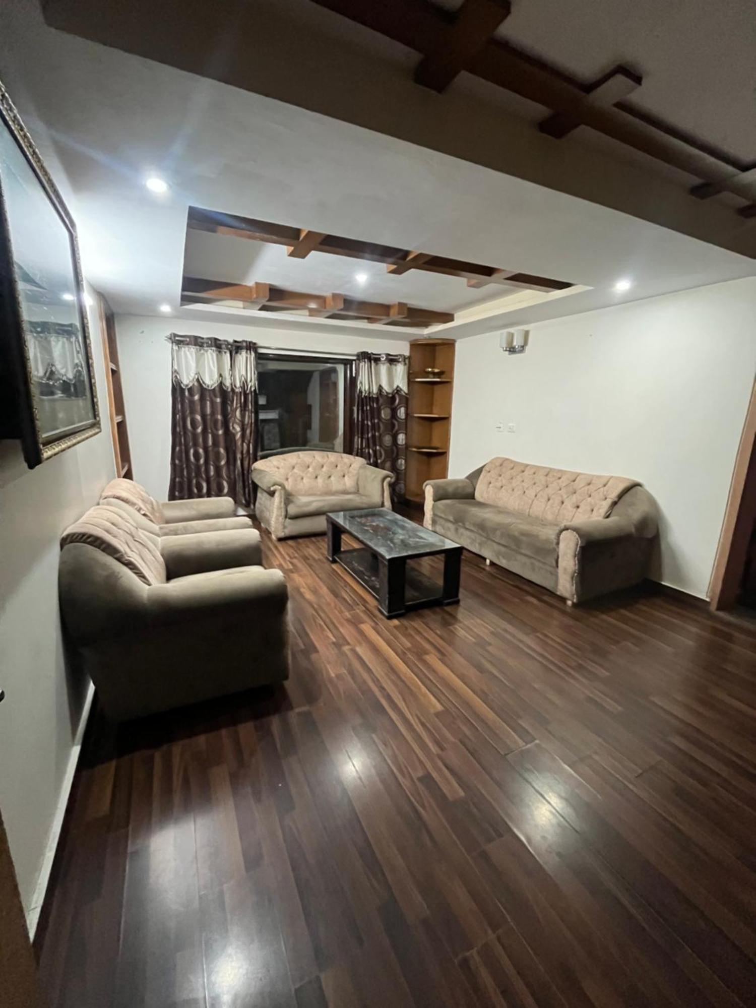 Wintry Homes 5 Bhk * Shimla